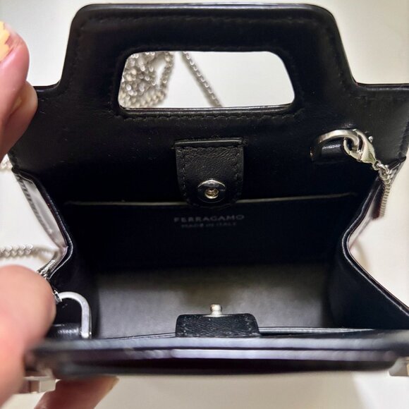 Salvatore Ferragamo – Wanda Micro Bag – Flame Red (Ombre Leather) - Picture 5 of 7